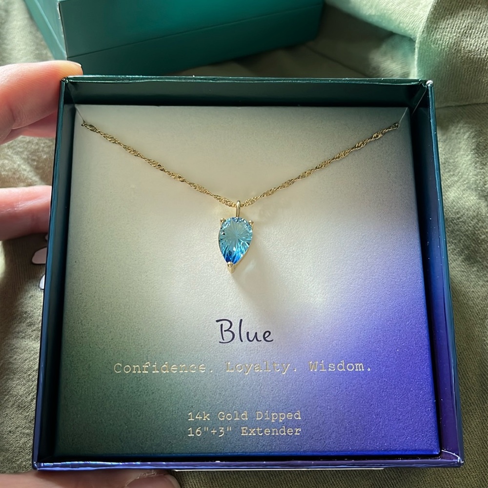Blue stone gold necklace